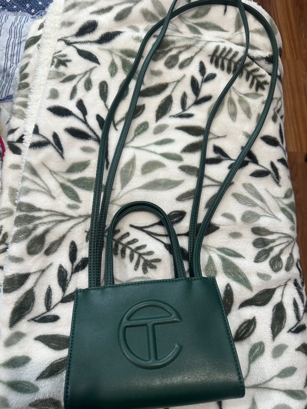 Telfar Small Bag l Dark Olive - Picture 2 of 4